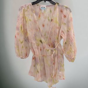 Future Collective Women’s Blouse Size XS‎